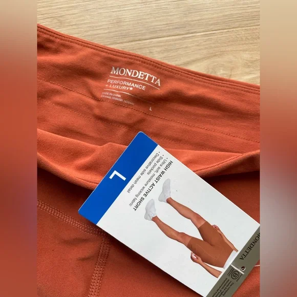 Mondetta bike shorts - Picture 2 of 3